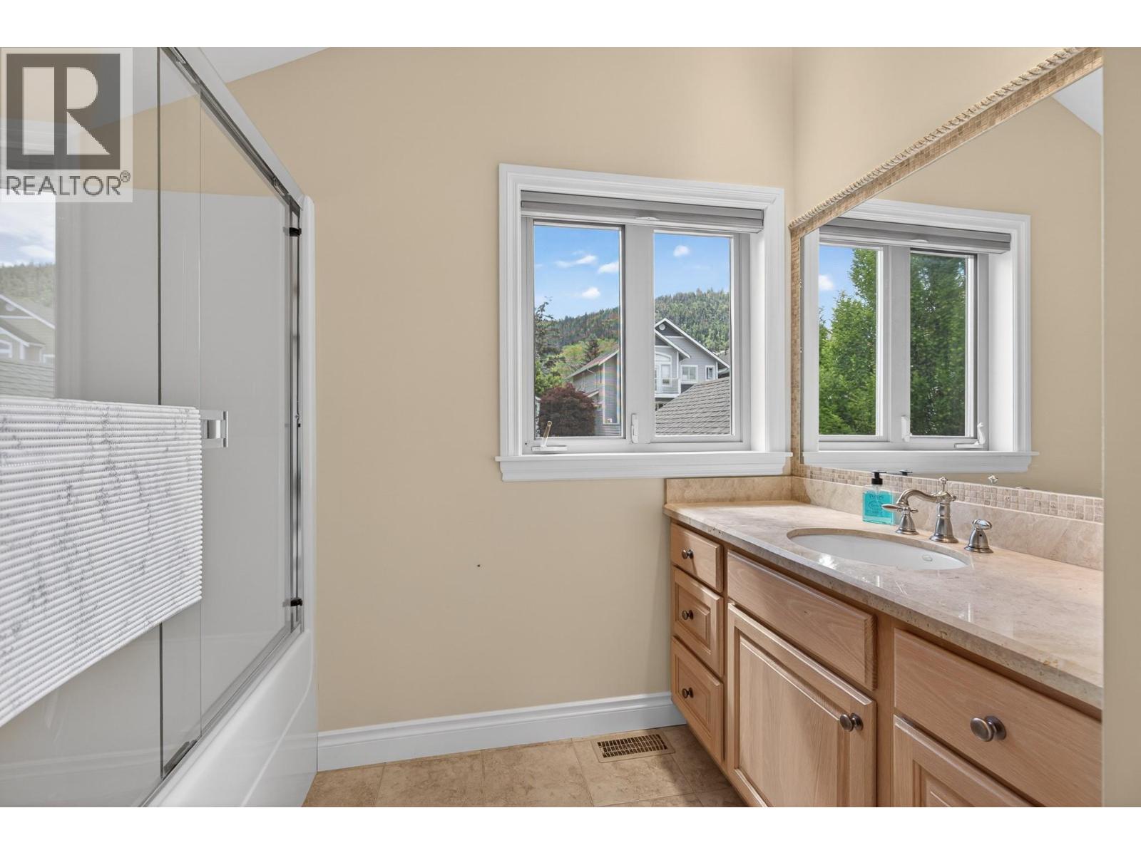 #7 7769 Okanagan Landing Road - 48