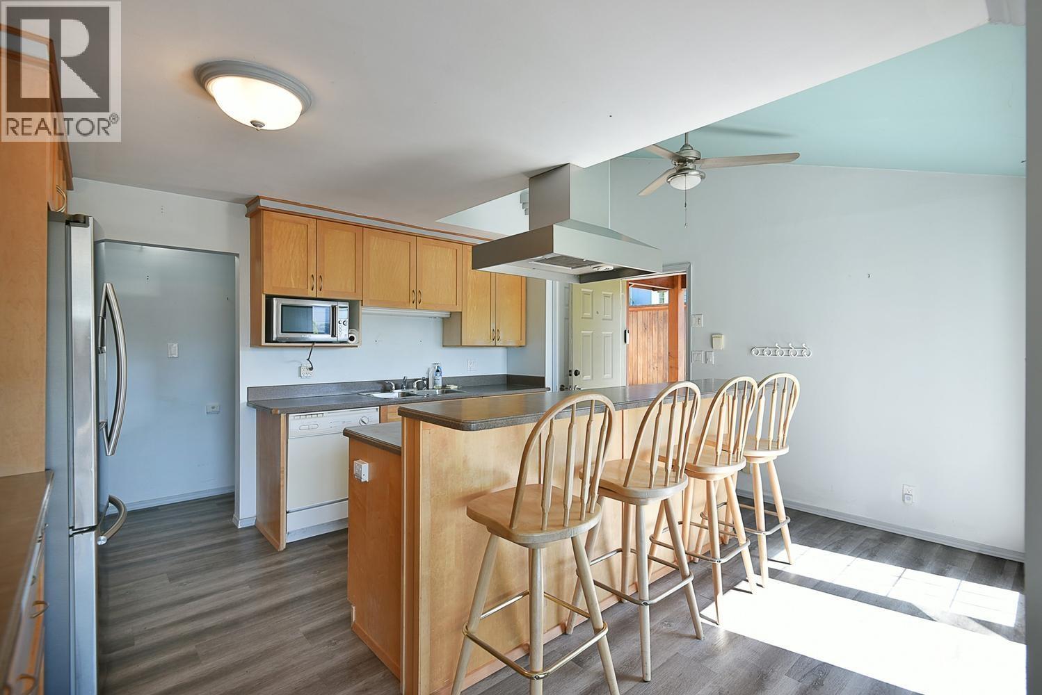 511 S FLETCHER ROAD, Gibsons