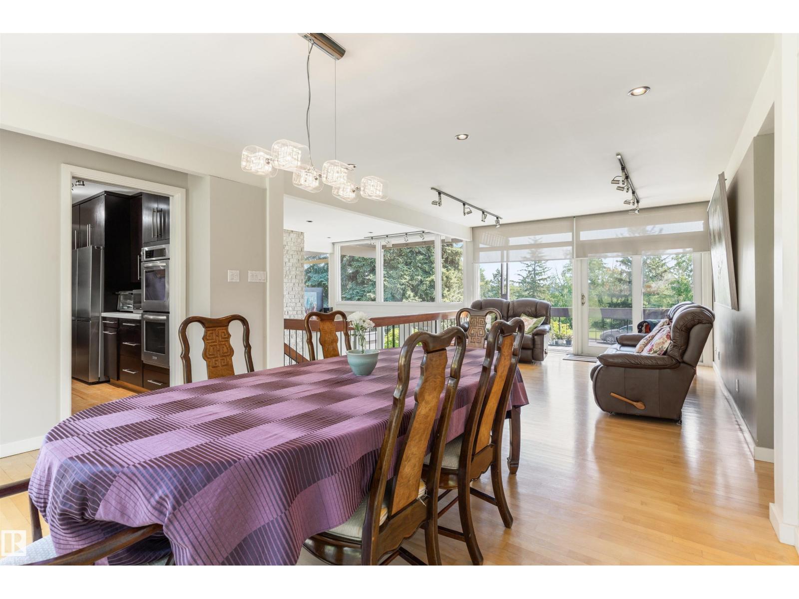 8 LAURIER PL NW - 20