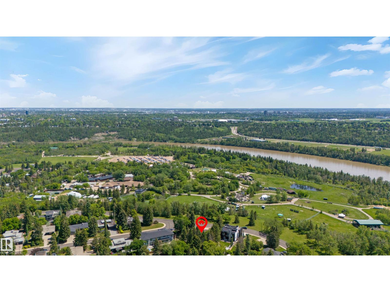 8 LAURIER PL NW - 56
