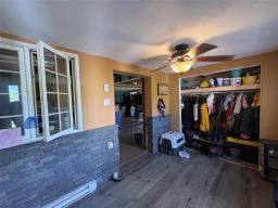 Foyer - 113084 362 Highway, Dauphin, MB R7N2T7 Photo 11
