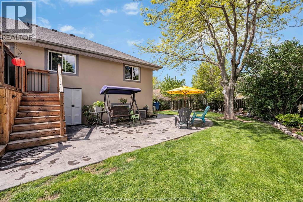 398 THORN RIDGE CRESCENT - 10