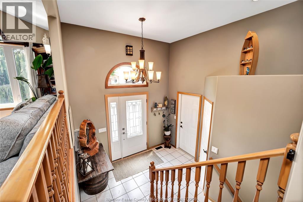 398 THORN RIDGE CRESCENT - 15