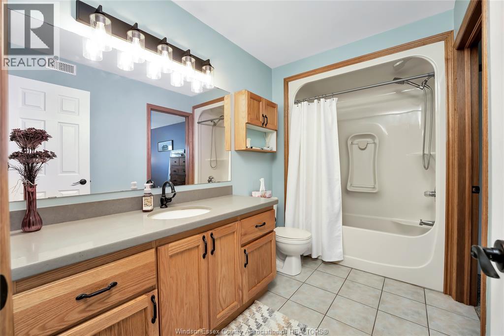 398 THORN RIDGE CRESCENT - 31