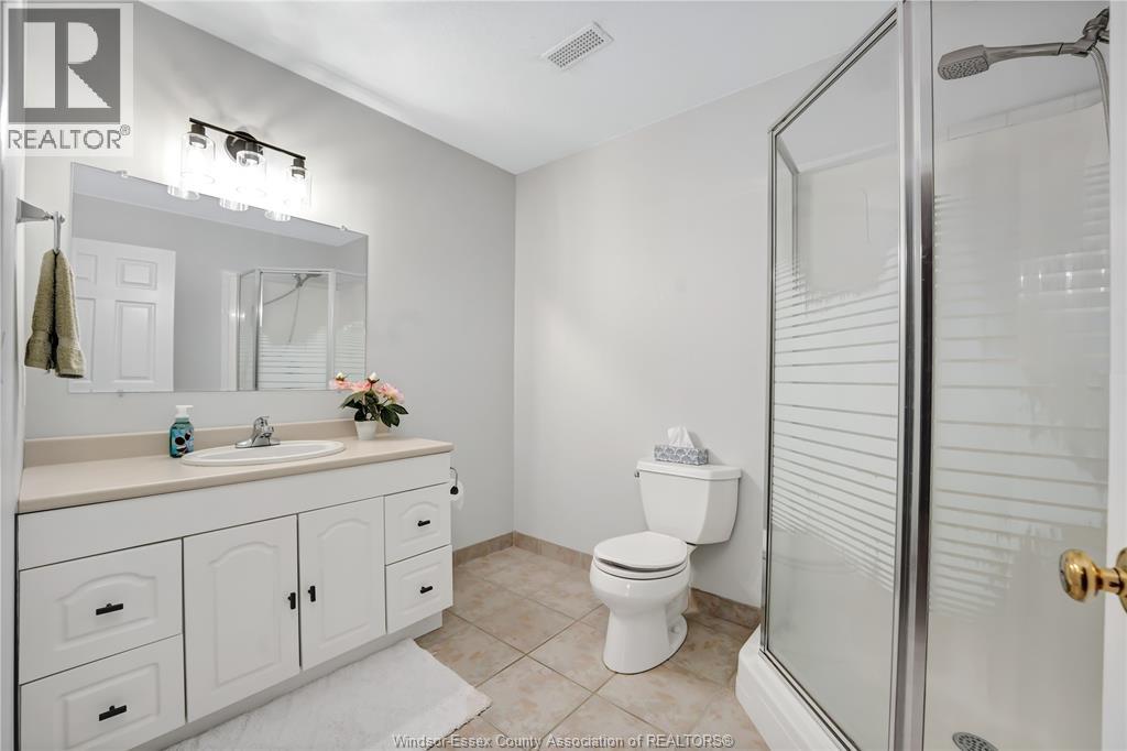 398 THORN RIDGE CRESCENT - 41