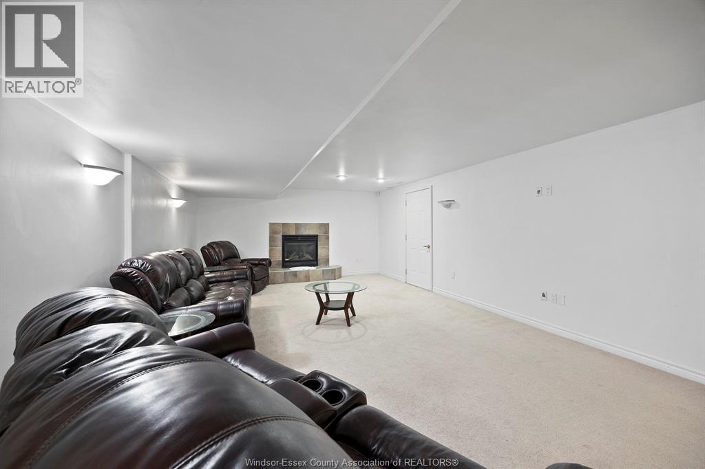 139 WINTERMUTE AVENUE - 41