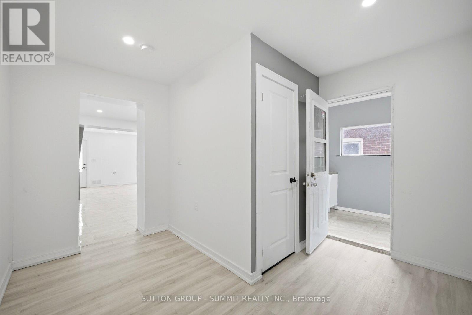 11 MAPLE STREET - 14