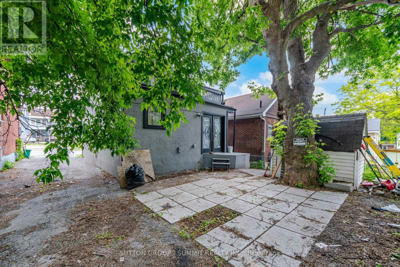 11 MAPLE STREET - 31