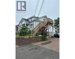 383-385 Grand-Pre Street, photo 2