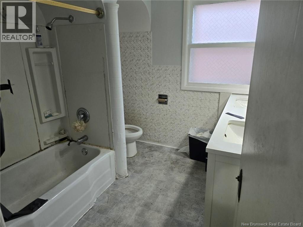 383-385 Grand-Pre Street - 36