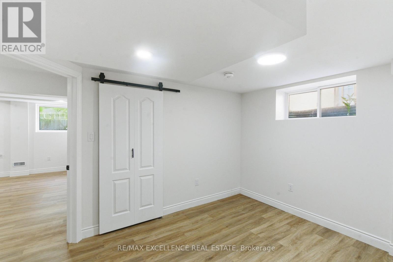 1814 WHITEHALL DRIVE - 37