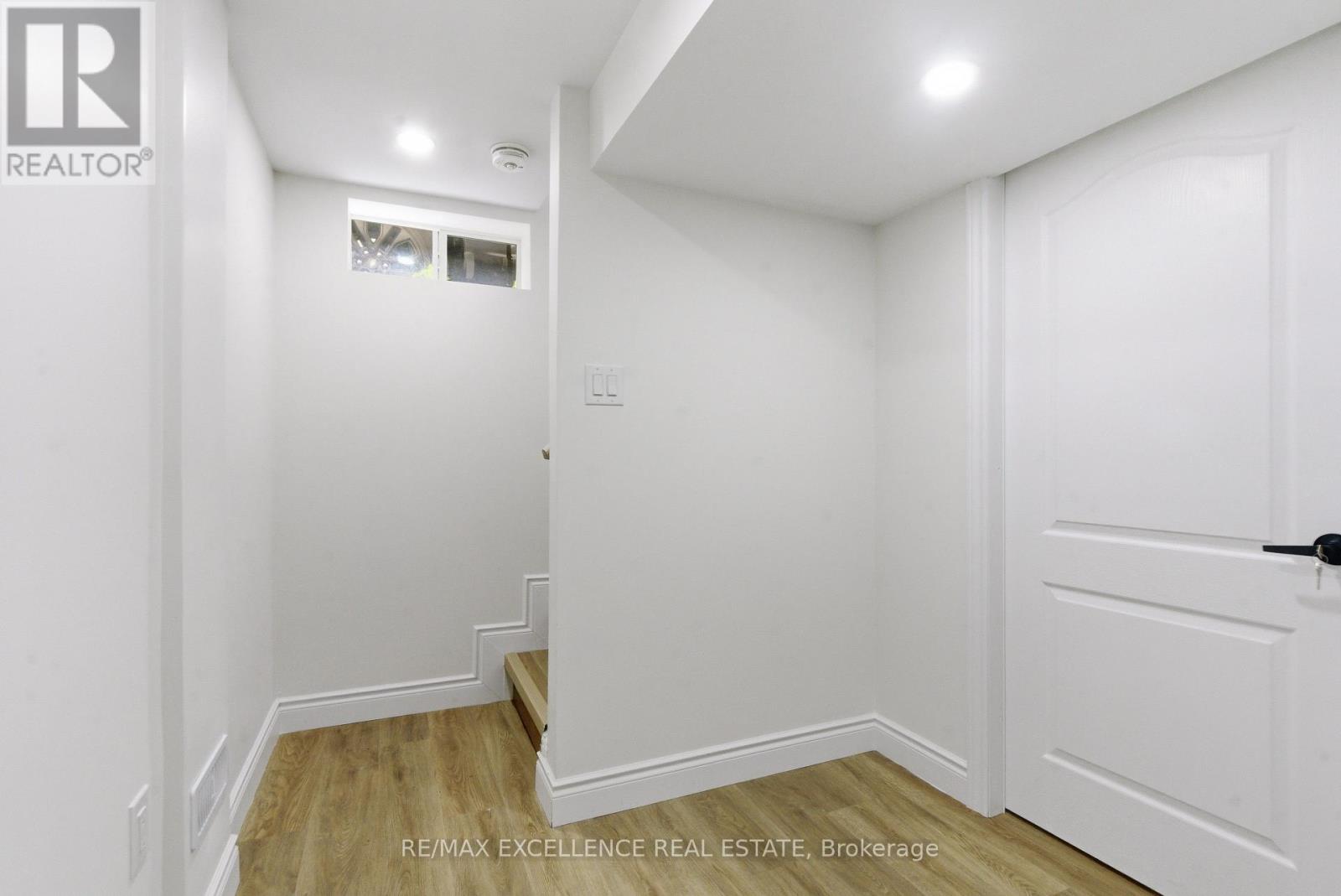 1814 WHITEHALL DRIVE - 28