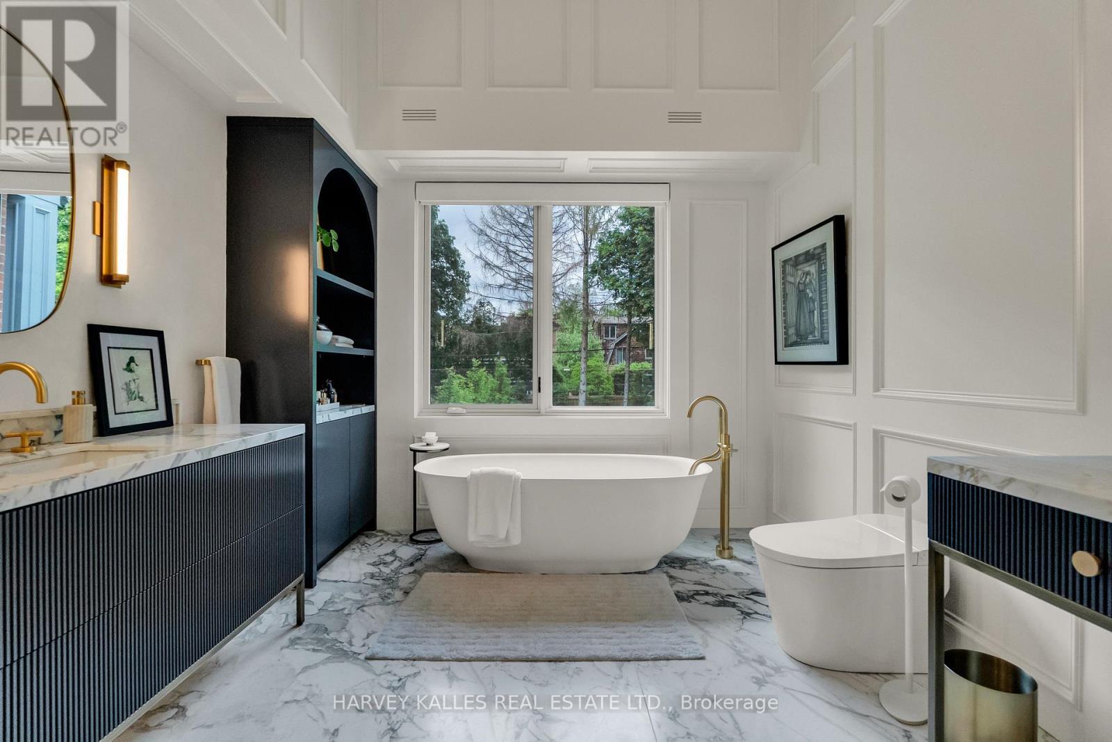 82 SHERWOOD AVENUE - 34