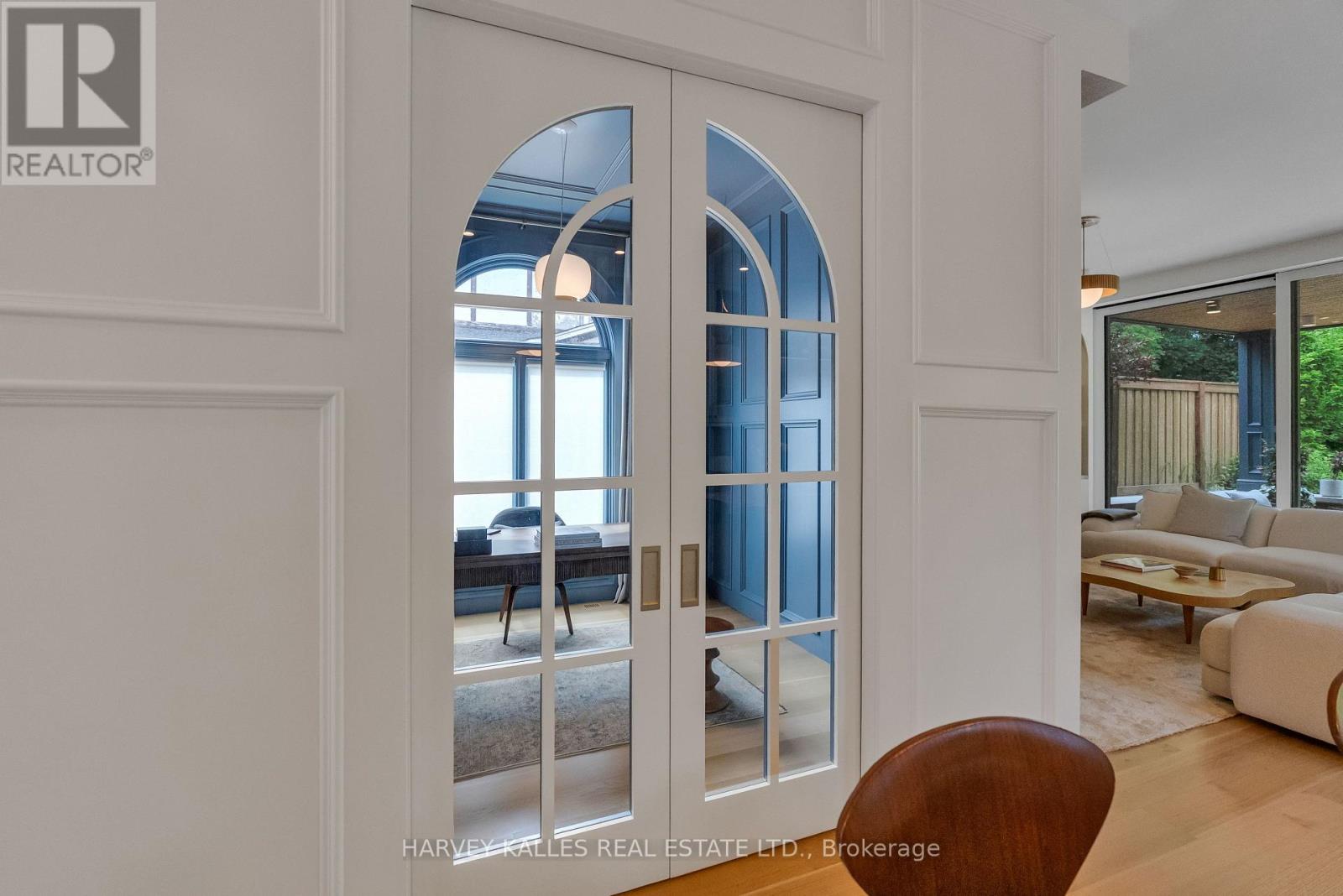 82 SHERWOOD AVENUE - 9