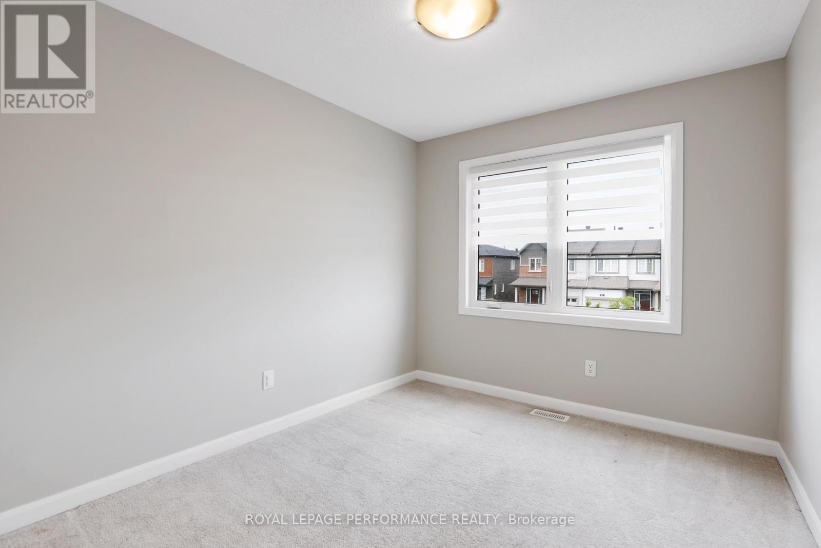 44 GARDENPOST TERRACE - 25