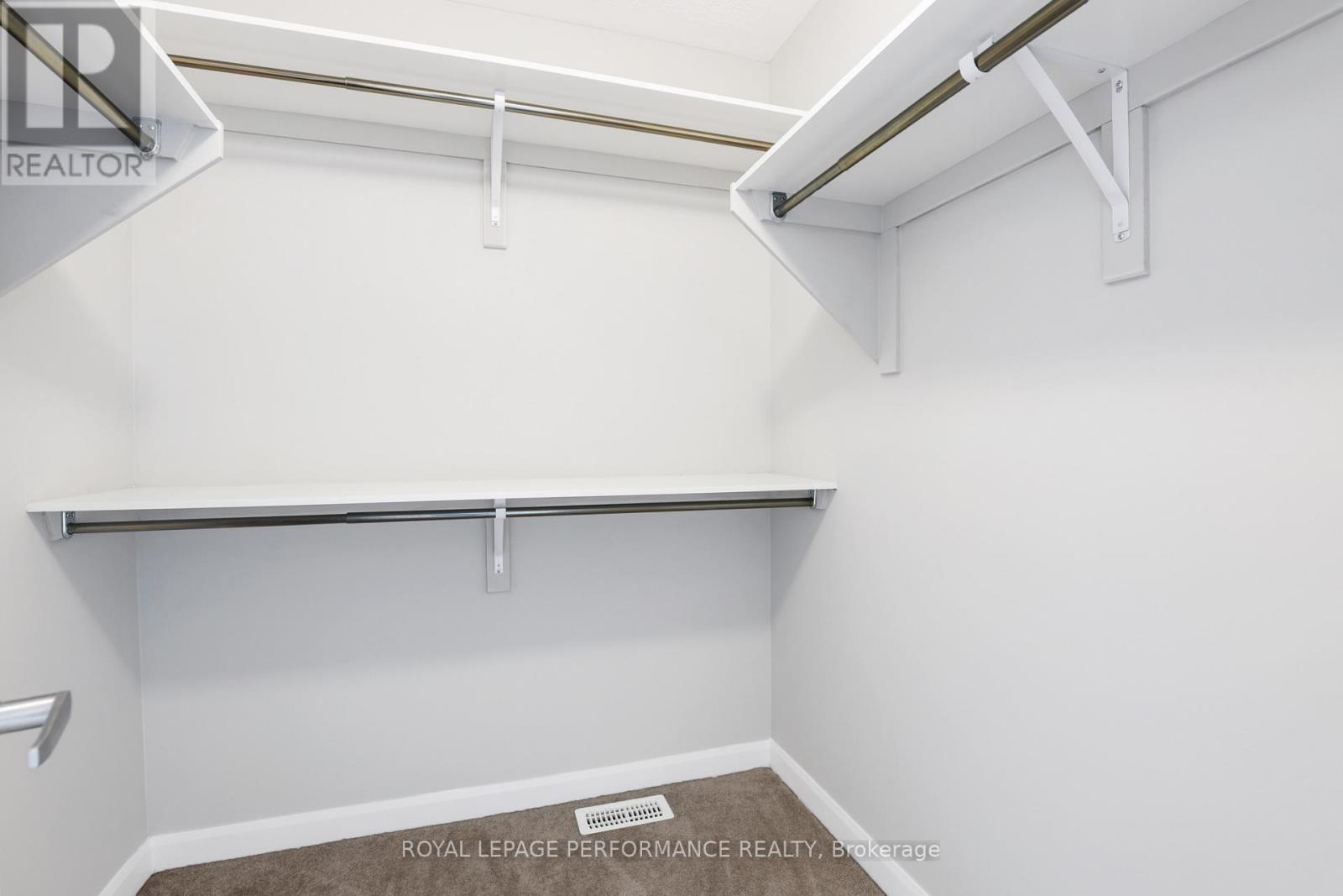 44 GARDENPOST TERRACE - 23