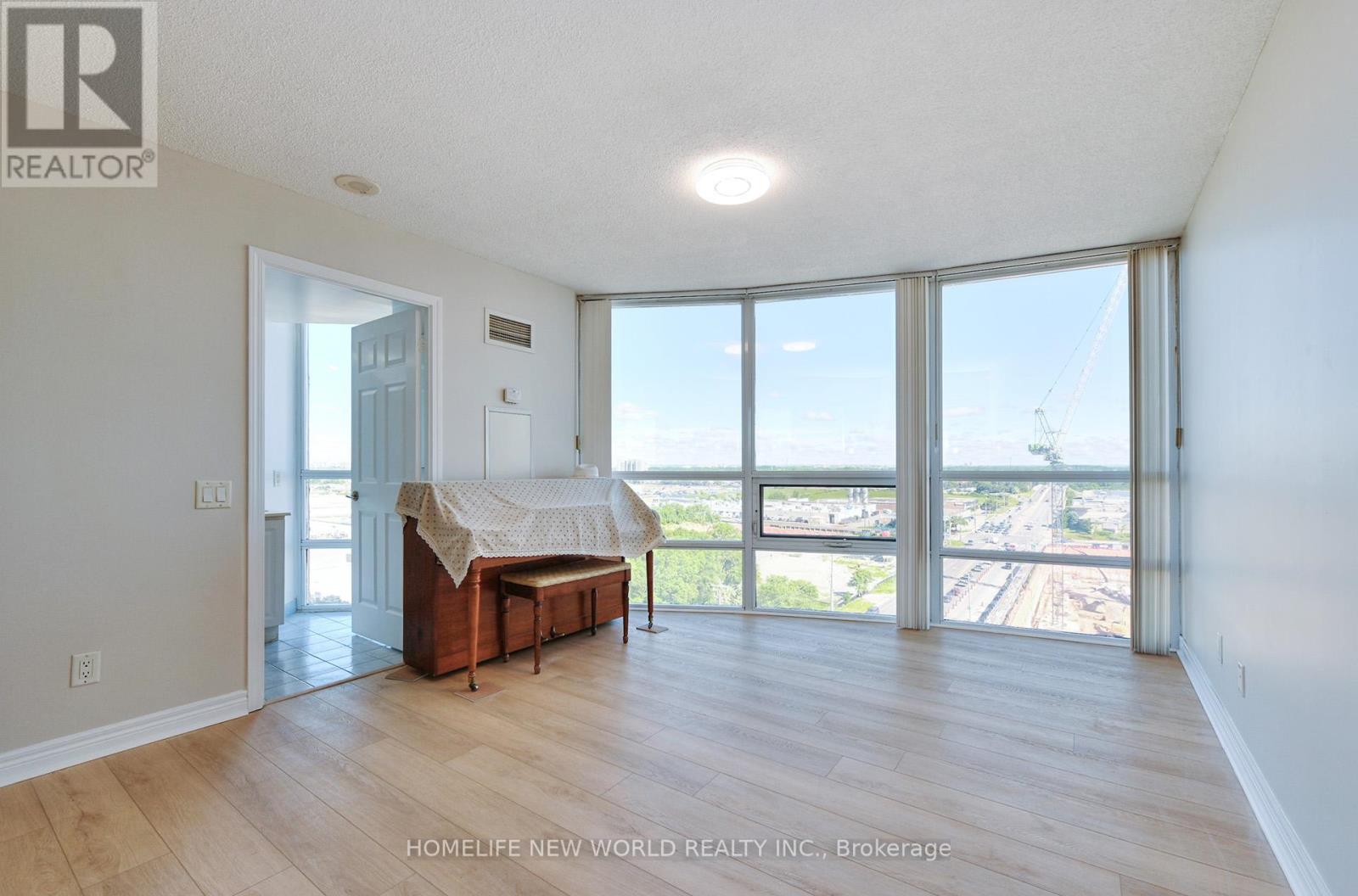 #1105 83 BOROUGH DRIVE - 19