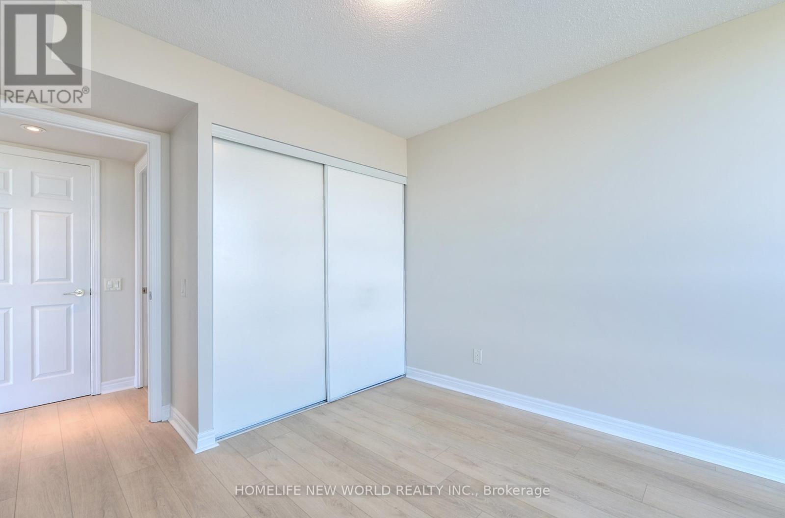 #1105 83 BOROUGH DRIVE - 24