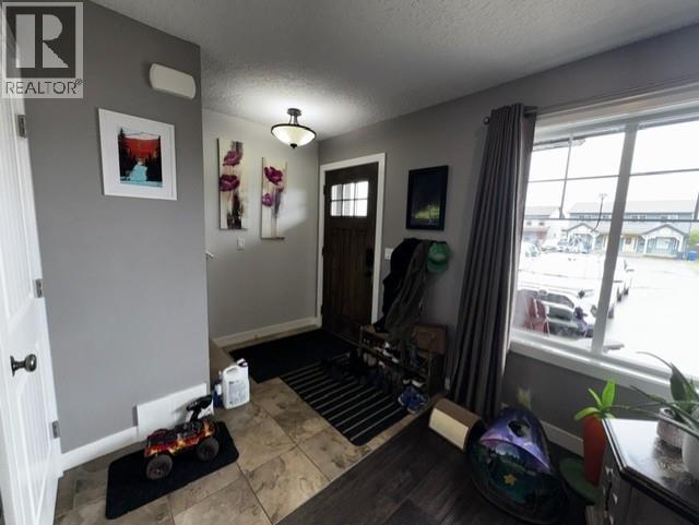 8313 87 STREET - 6