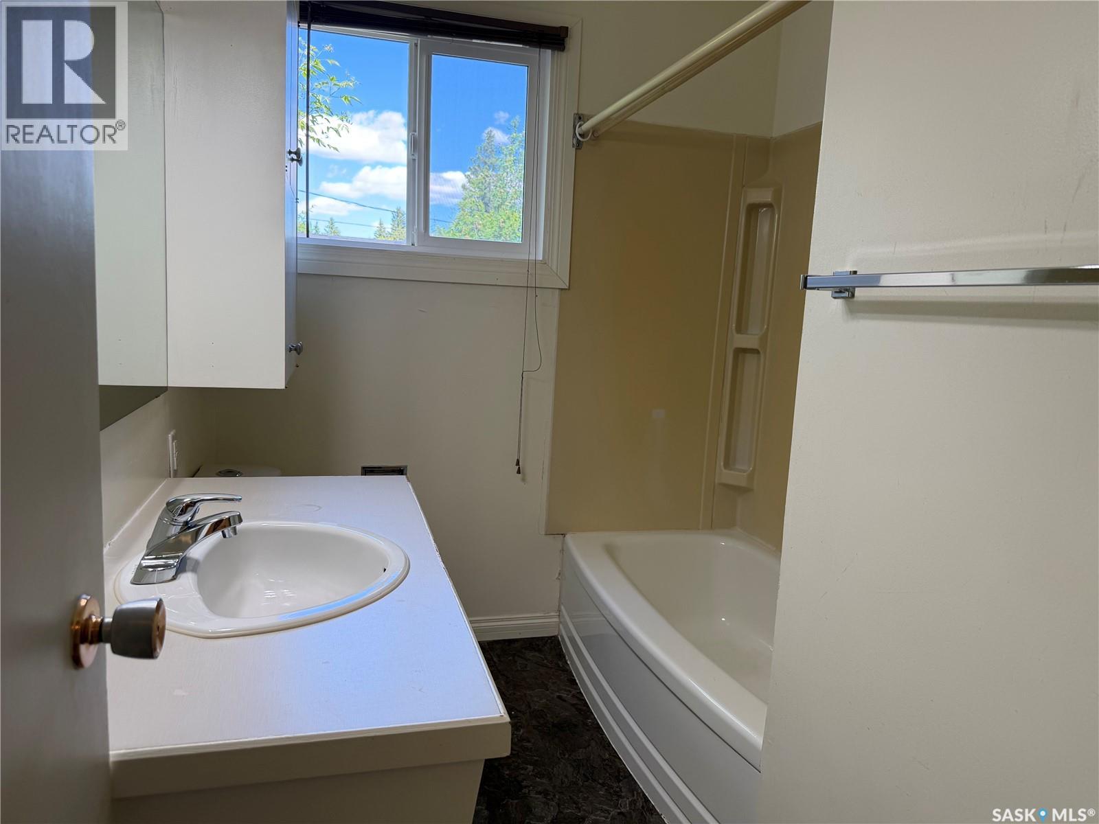 110 Hatton AVENUE E — photo 15