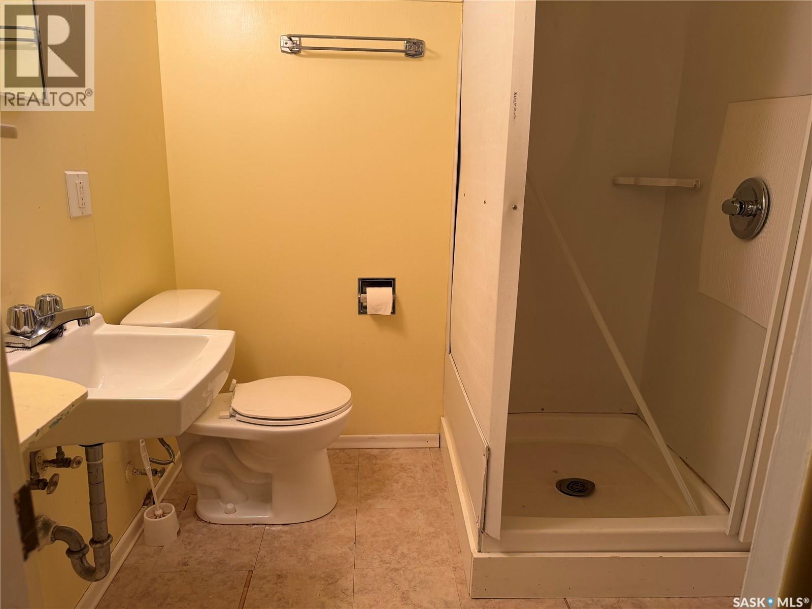 110 Hatton AVENUE E — photo 26