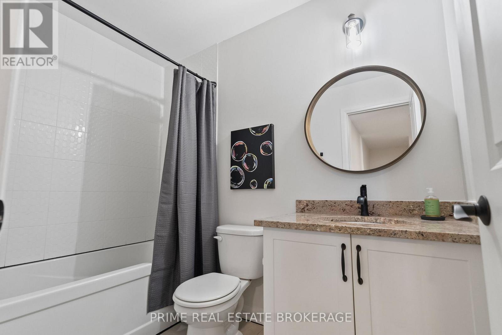 2 KING WILLIAM WAY - 43