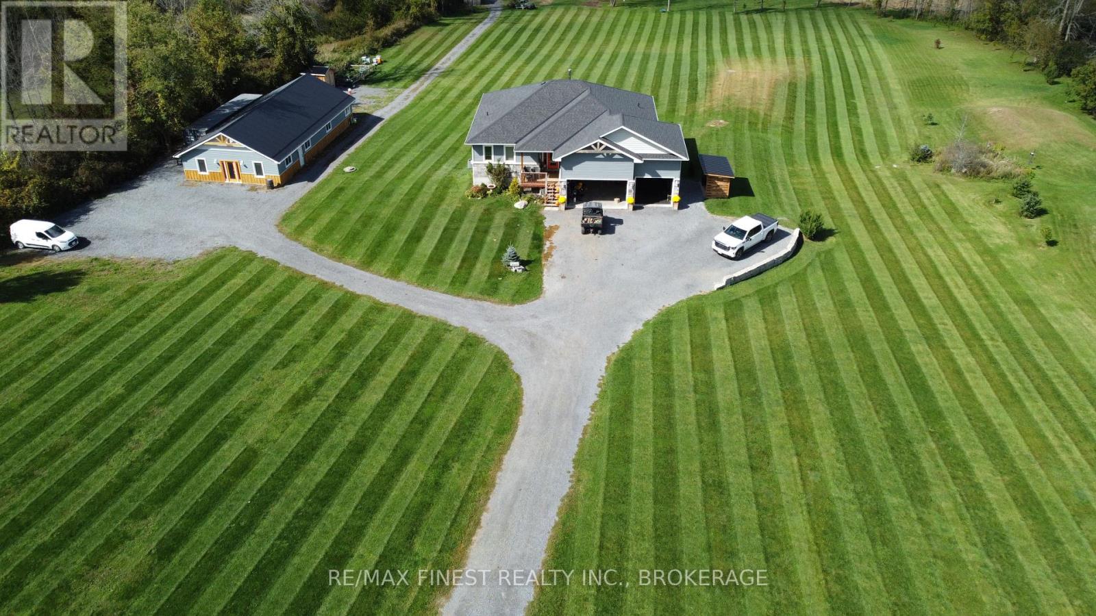 923 MAPLE ROAD - 1