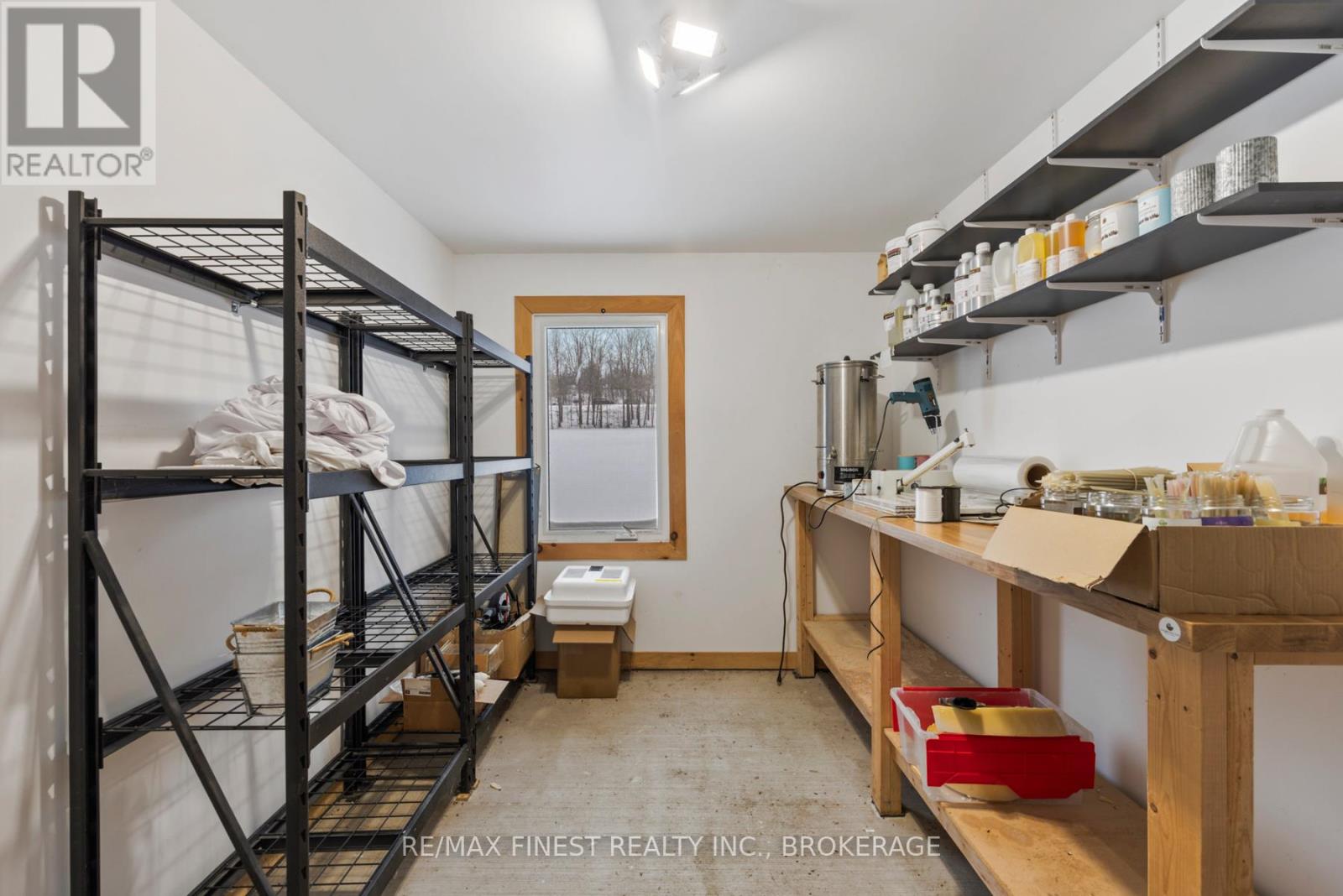 923 MAPLE ROAD - Image 41