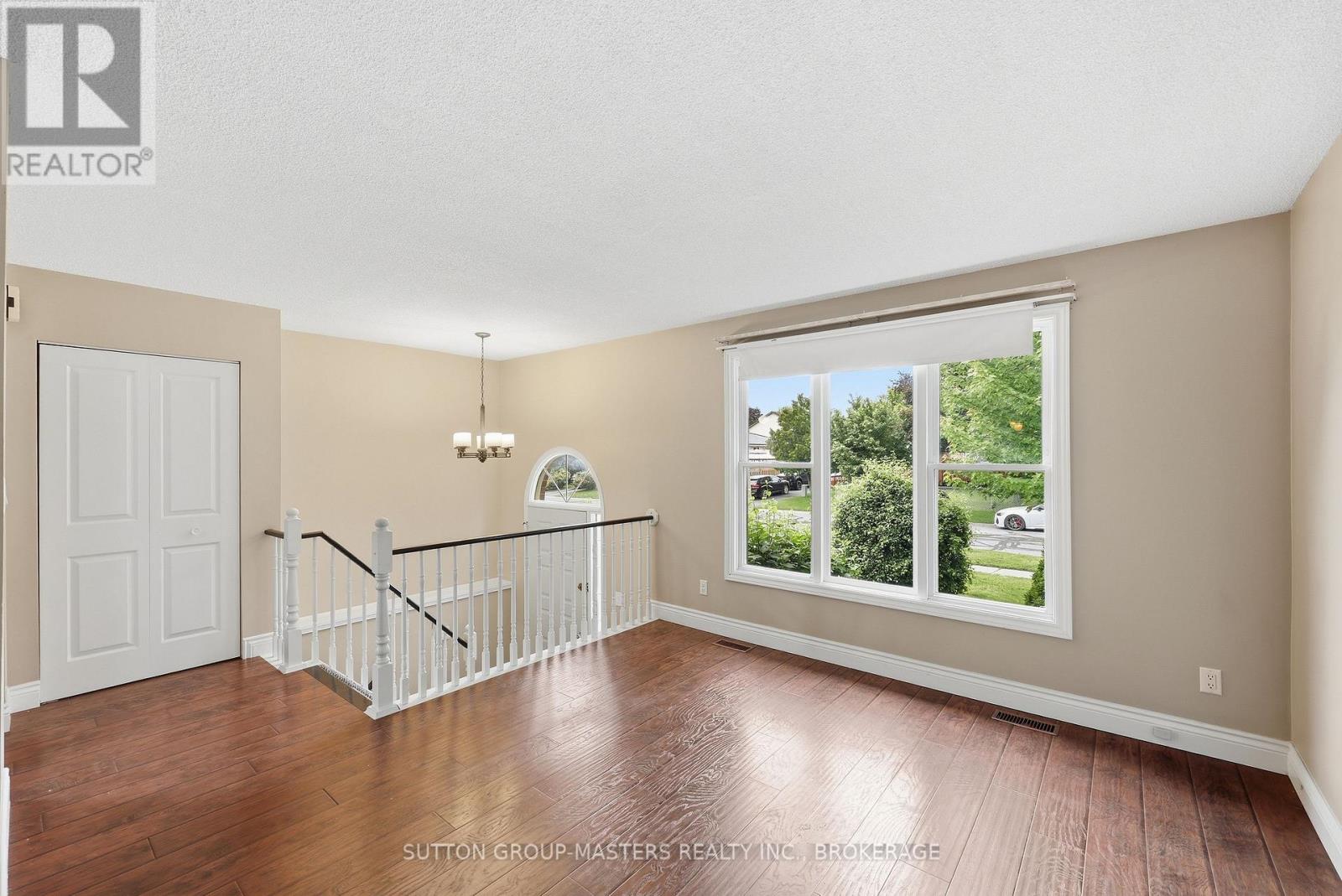 280 OWENS CRESCENT - 14