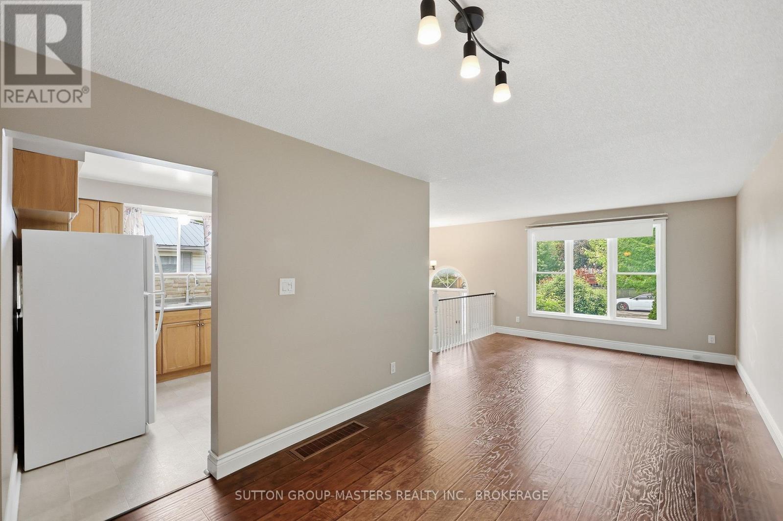 280 OWENS CRESCENT - 15