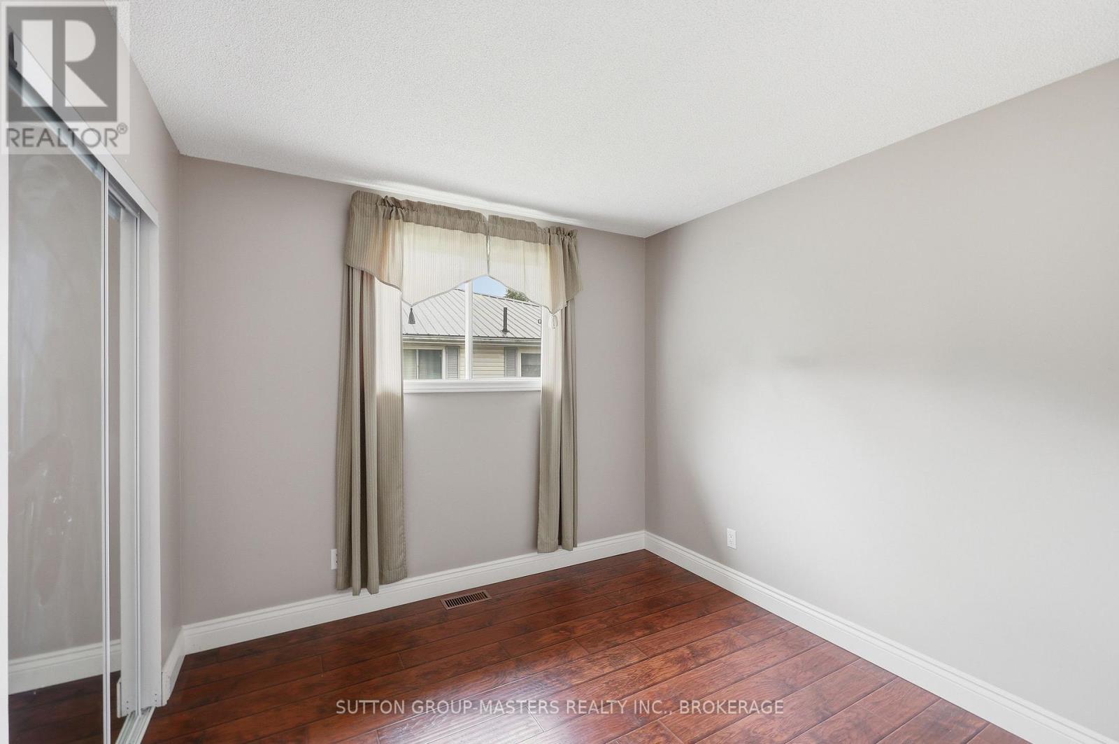 280 OWENS CRESCENT - 19
