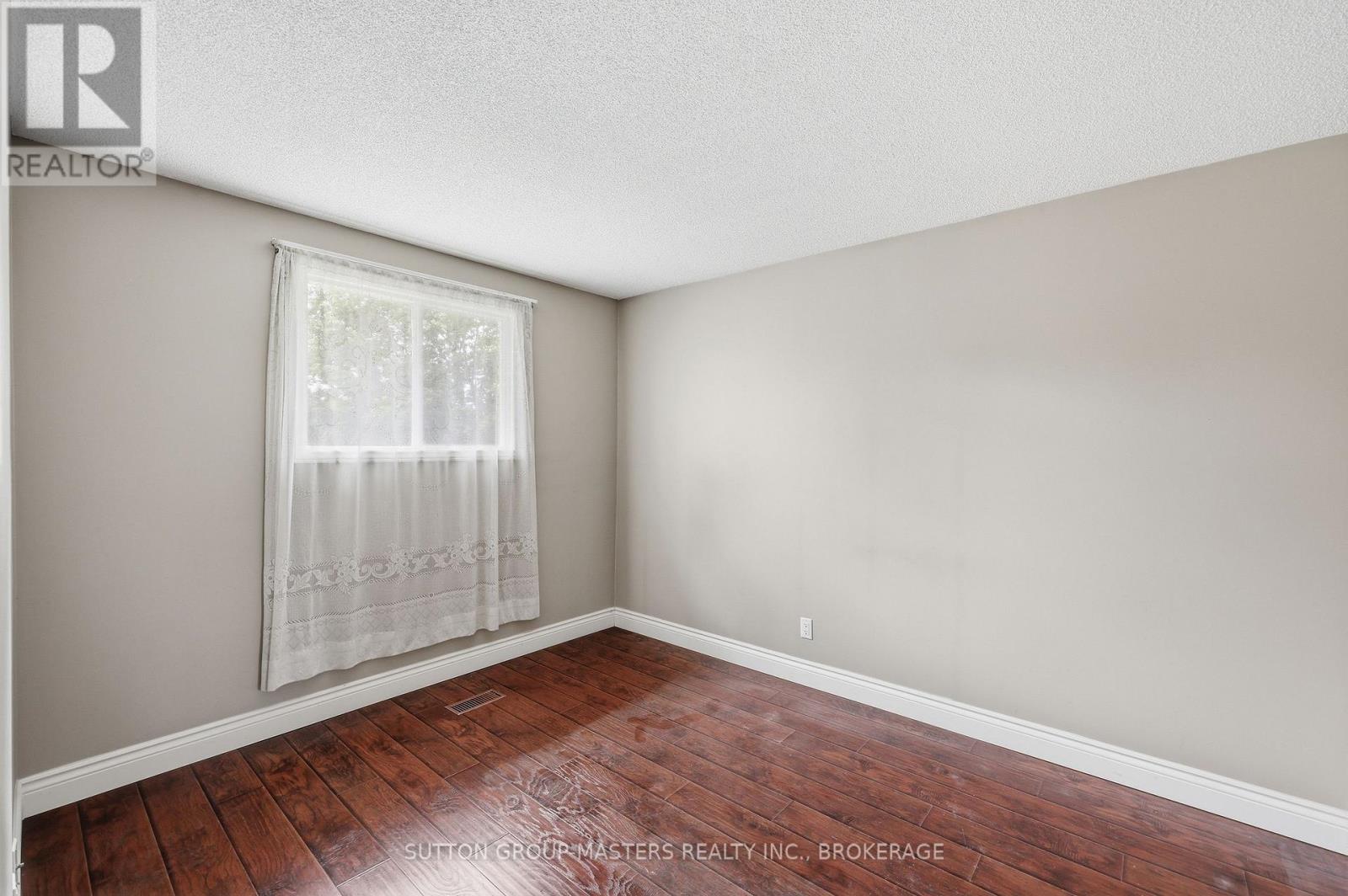 280 OWENS CRESCENT - 21