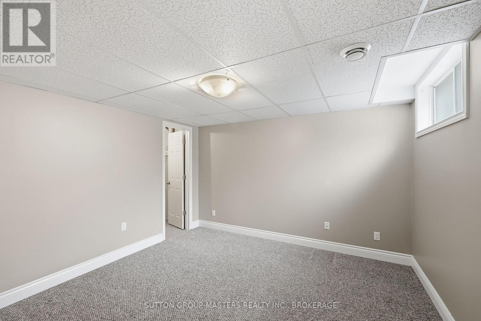 280 OWENS CRESCENT - 34