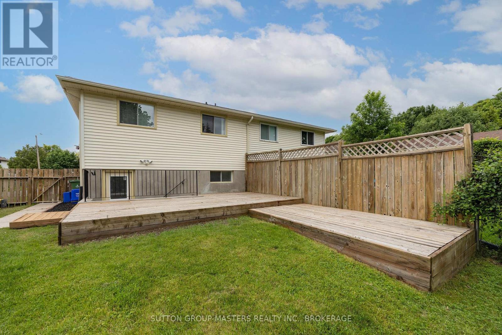 280 OWENS CRESCENT - 40