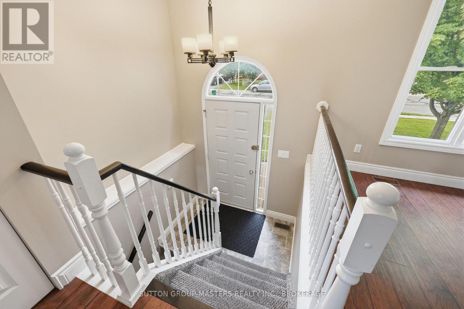 280 OWENS CRESCENT - 5