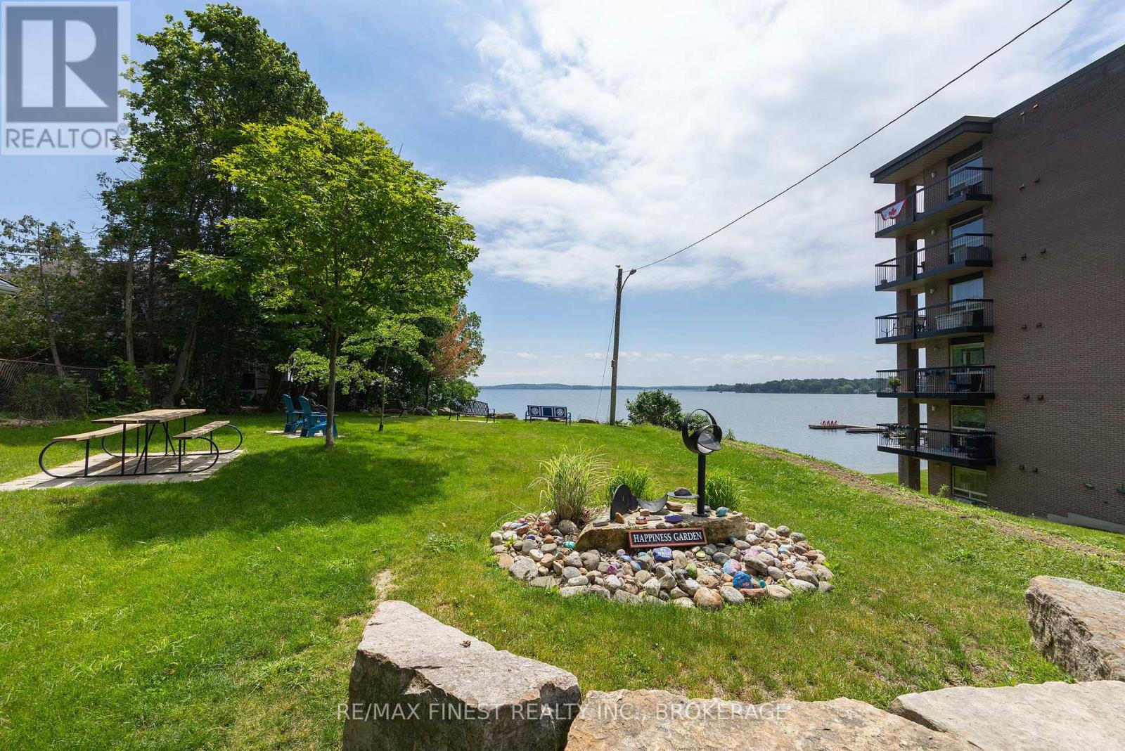 #101 610 WILLIAM STREET S - 19