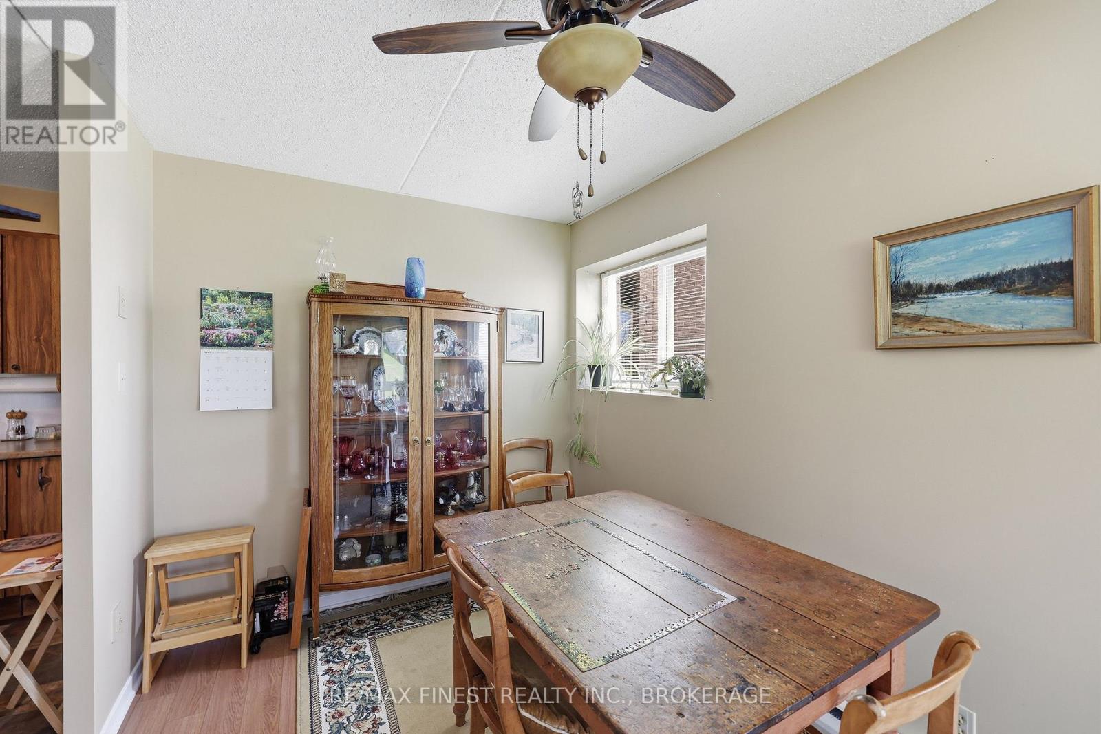 #101 610 WILLIAM STREET S - 33