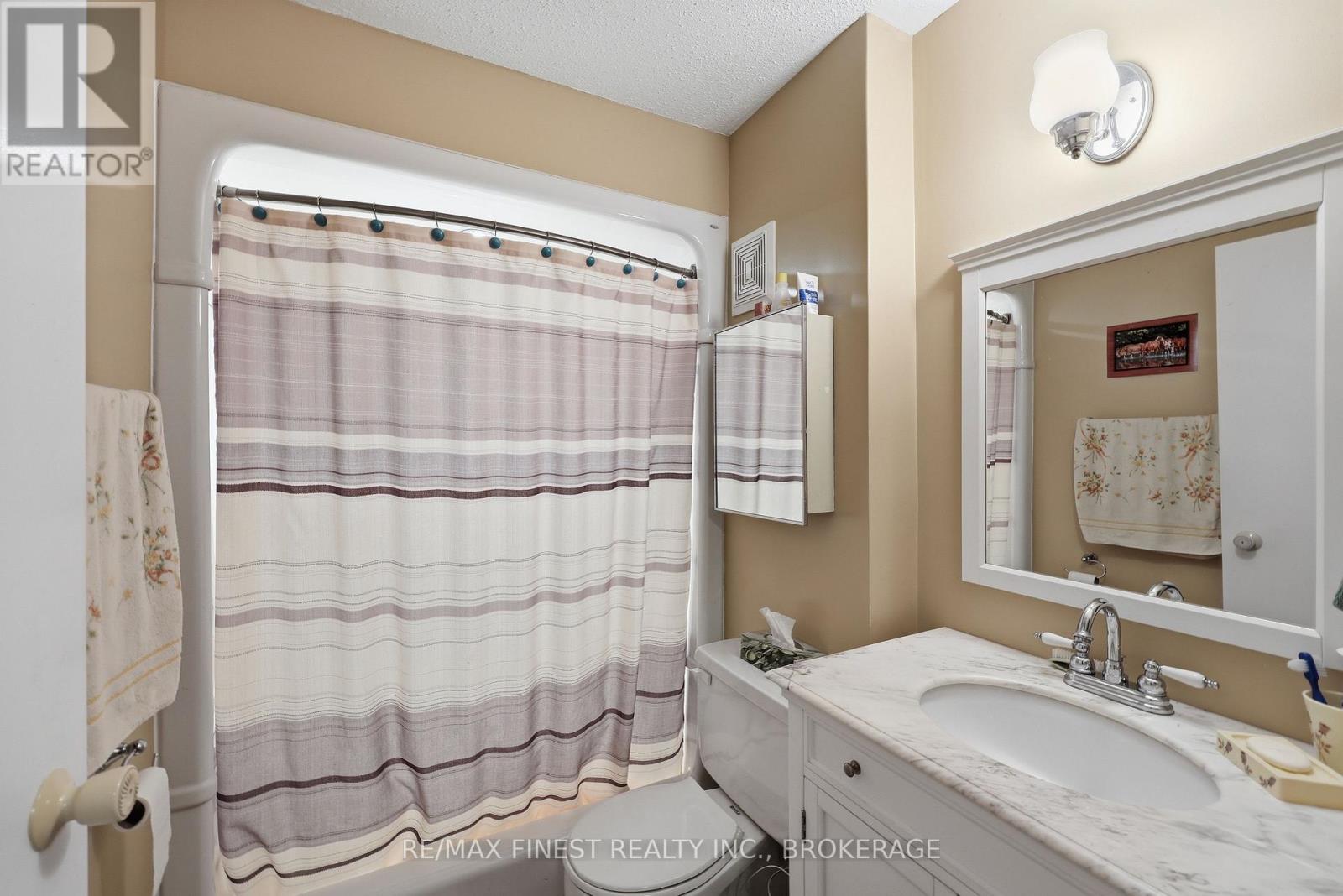 #101 610 WILLIAM STREET S - 35