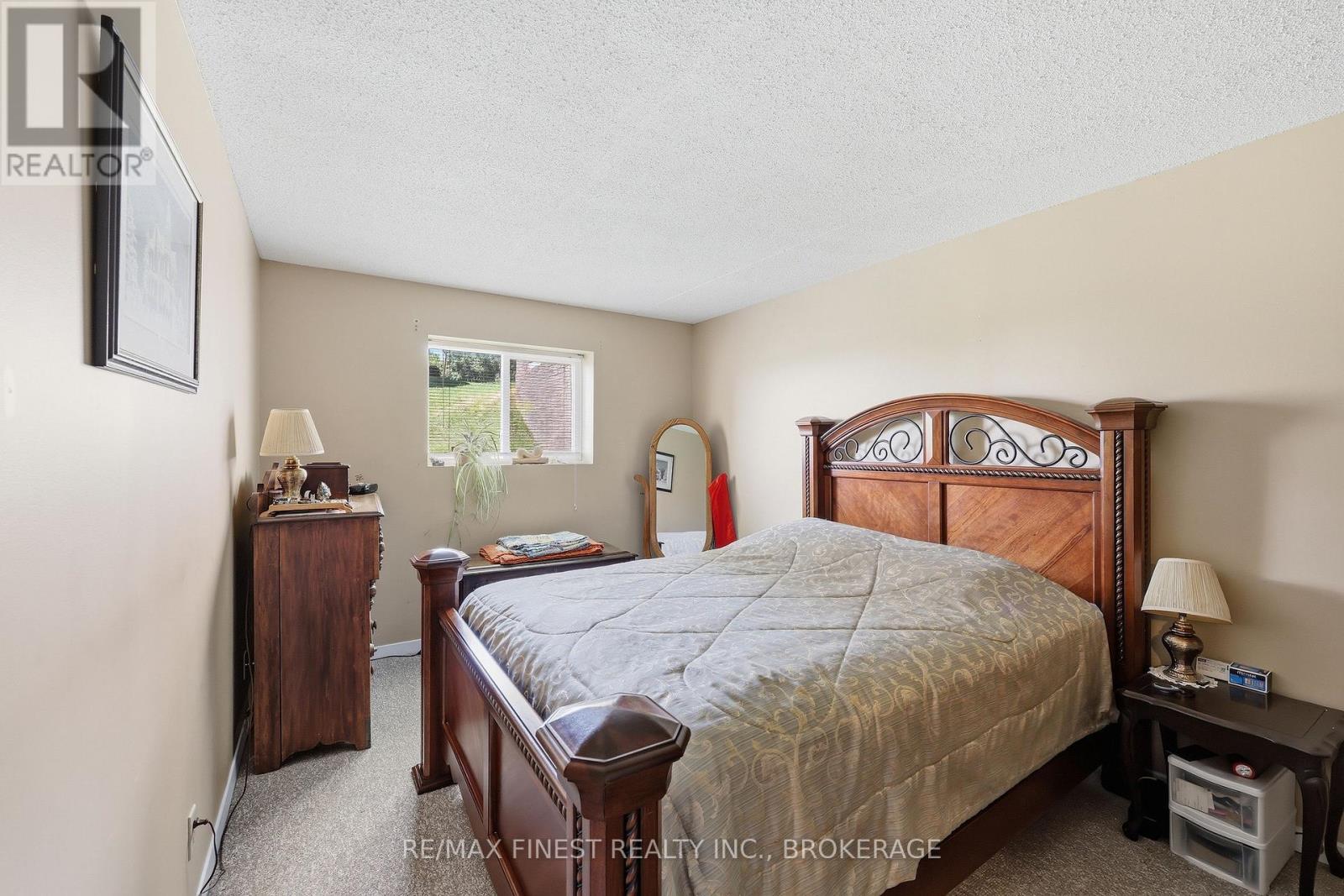 #101 610 WILLIAM STREET S - 38