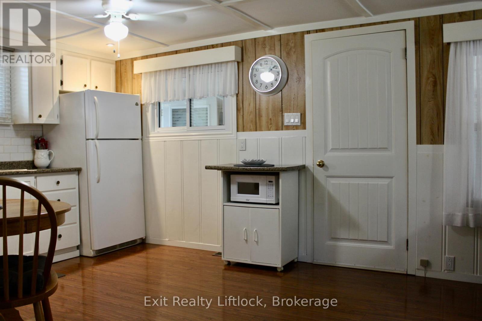 77 RIVER ROAD W - 27