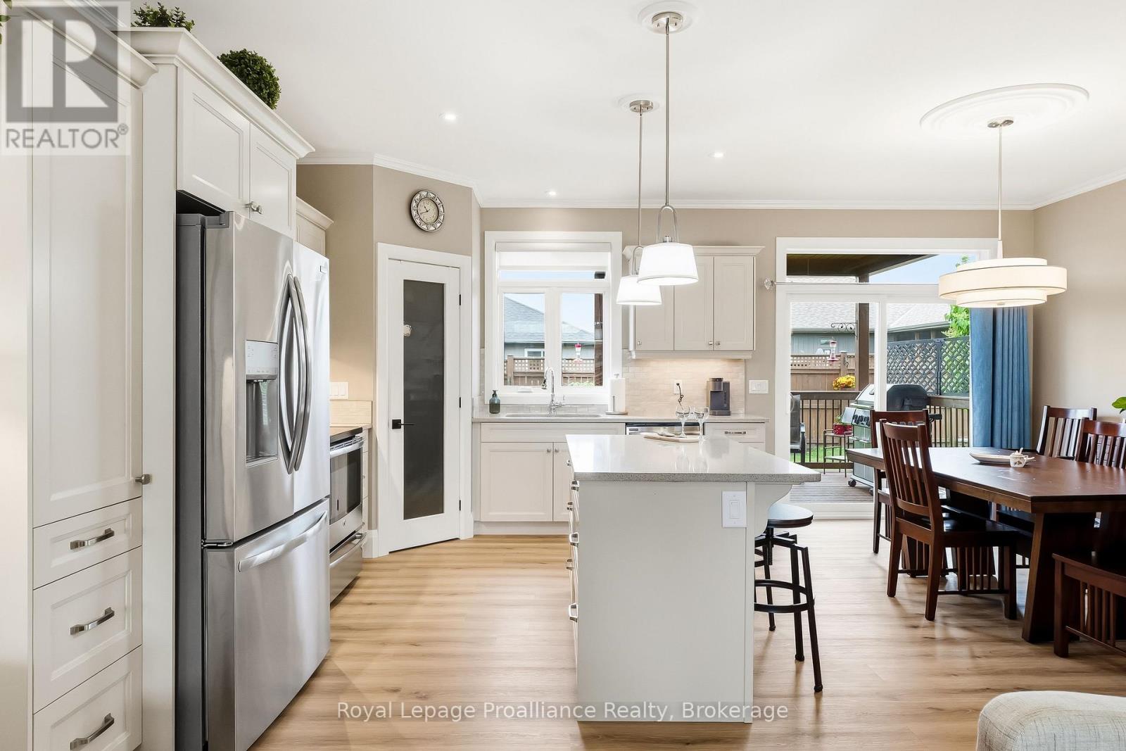44 AMBROSIA TERRACE - 11