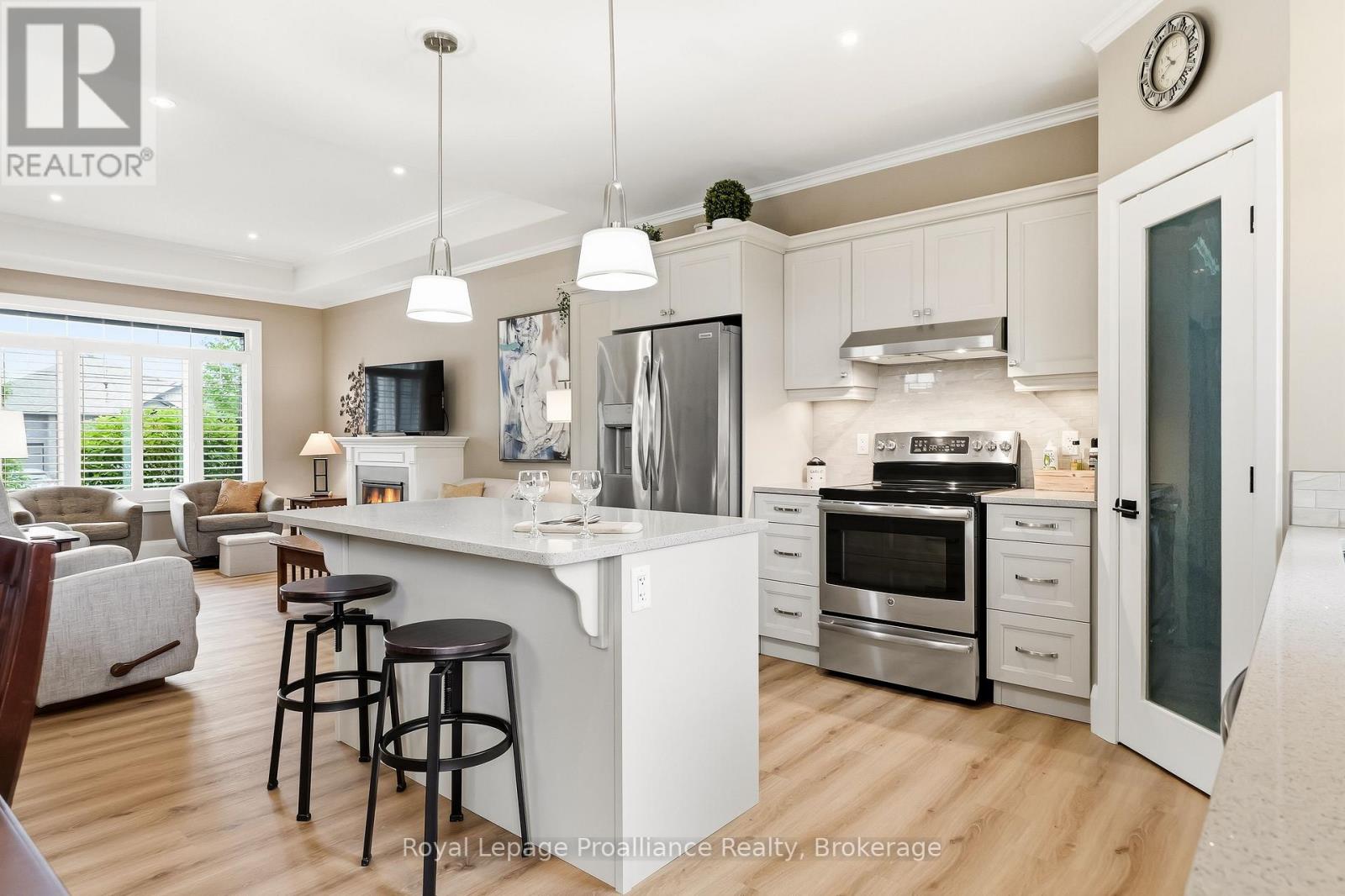 44 AMBROSIA TERRACE - 13