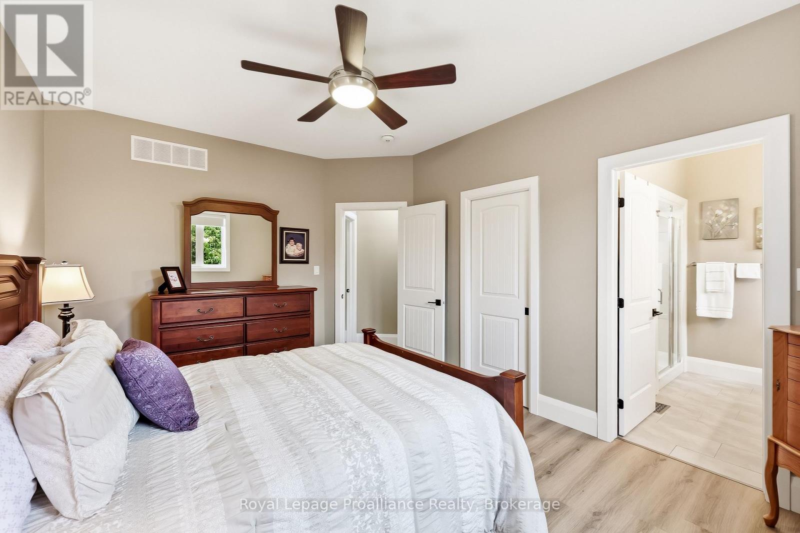 44 AMBROSIA TERRACE - 21