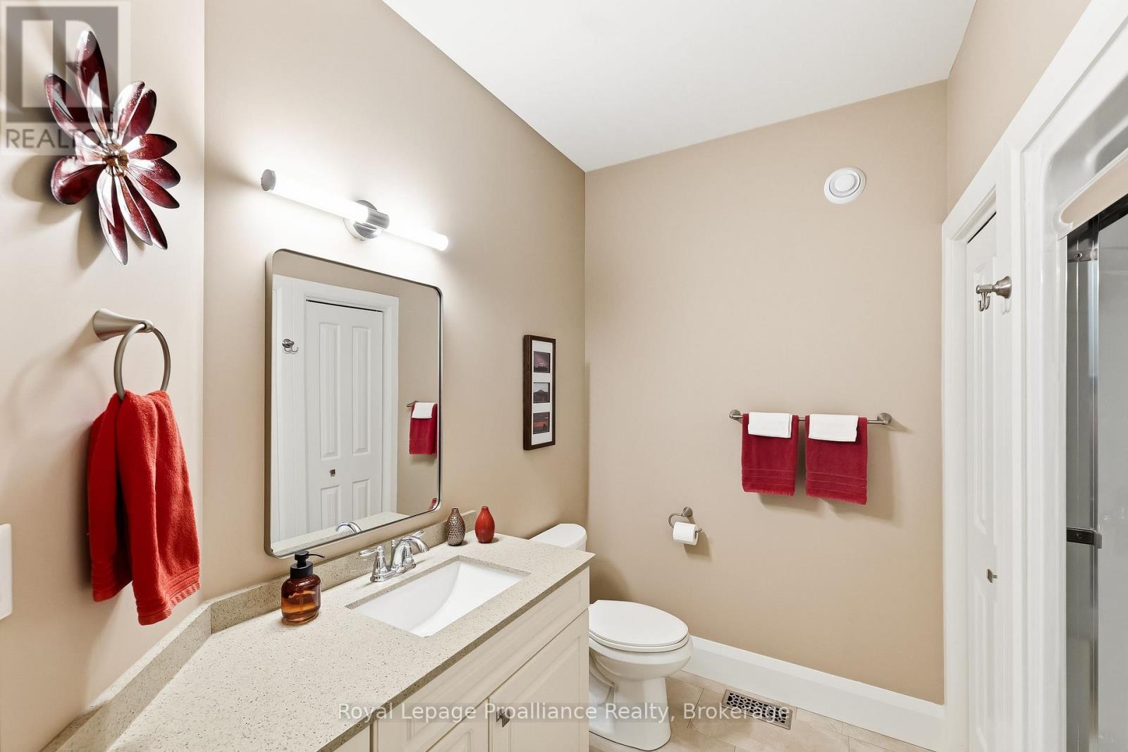 44 AMBROSIA TERRACE - 24