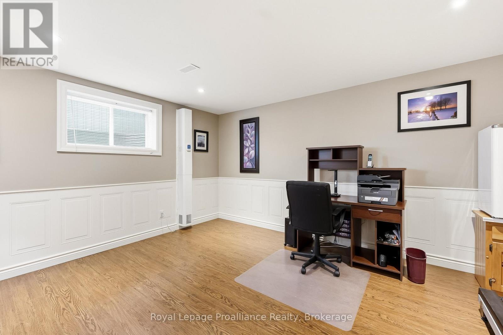 44 AMBROSIA TERRACE - 30