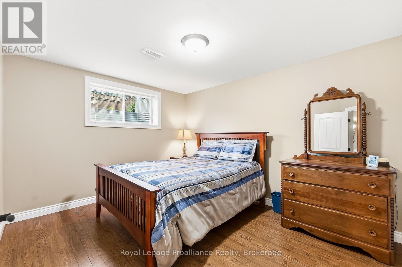 44 AMBROSIA TERRACE - 33