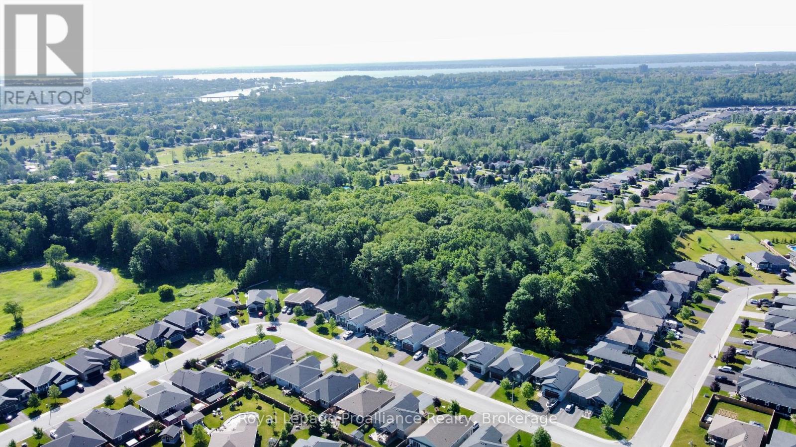 44 AMBROSIA TERRACE - 48