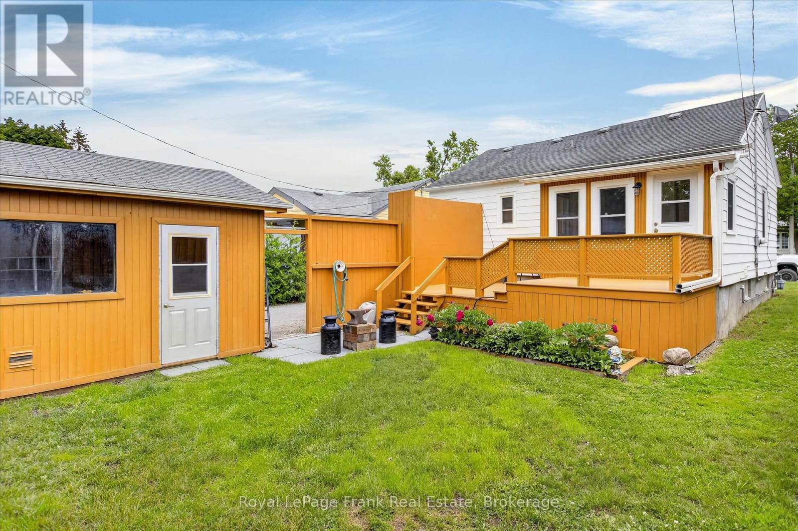 500 GLENGARRY AVENUE - 20