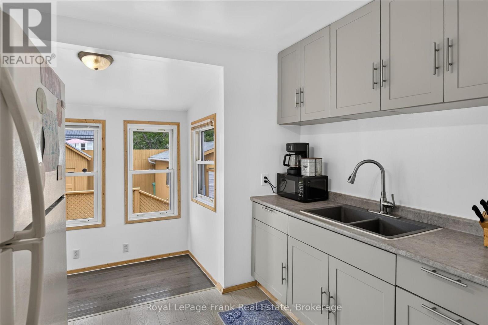 500 GLENGARRY AVENUE - 7