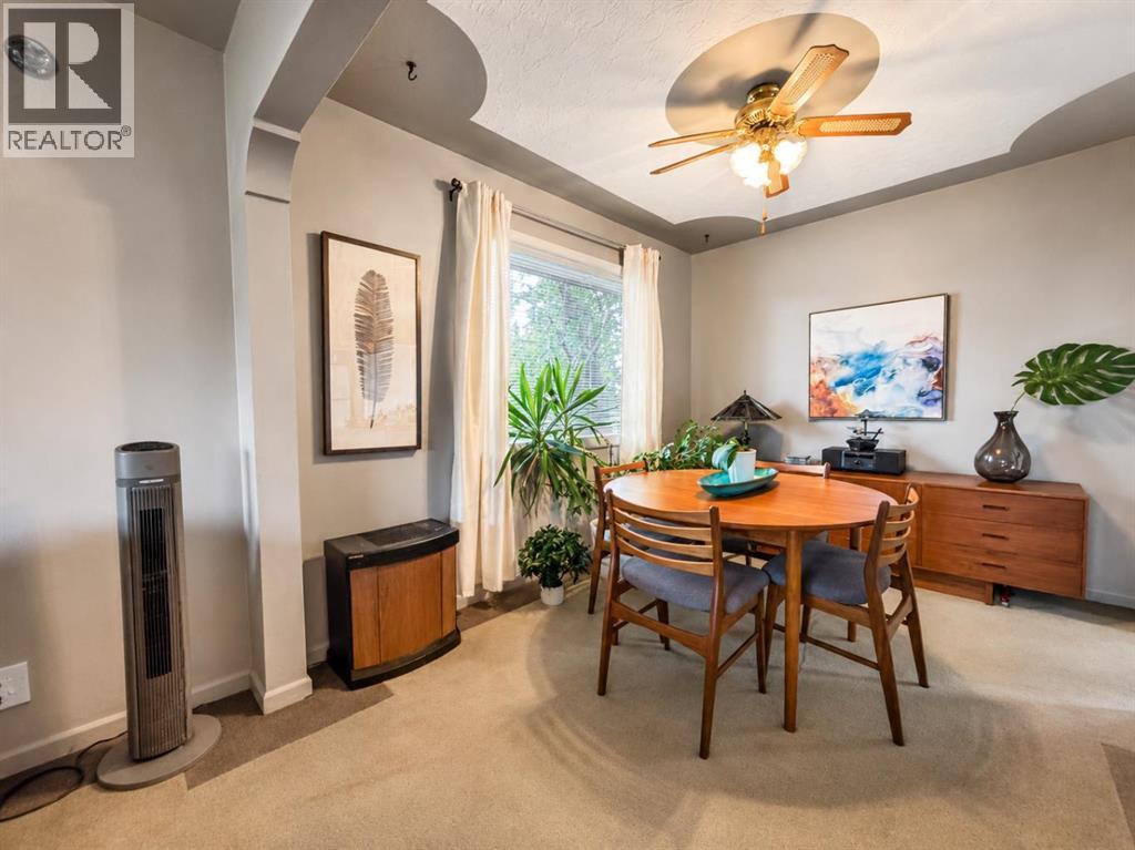 2115 Halifax Crescent NW - photo 4